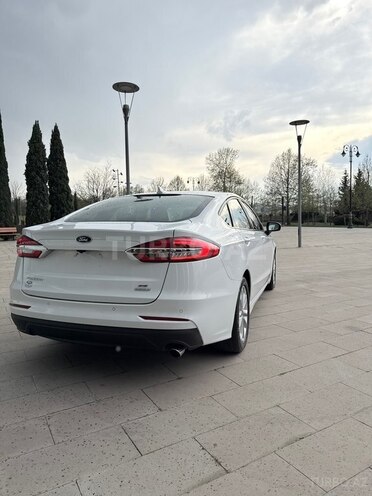 Ford Fusion (North America)-21