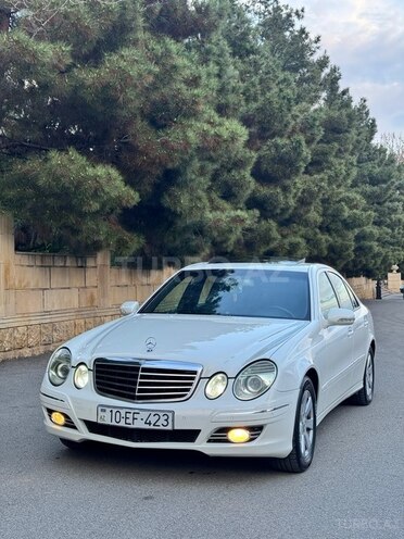 Mercedes E 220-2