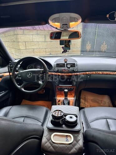 Mercedes E 220-9