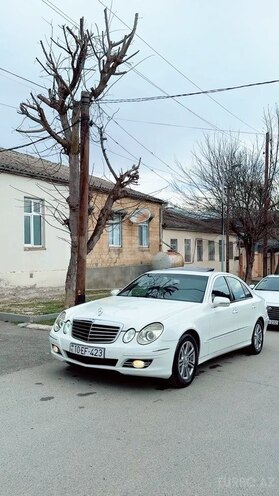 Mercedes E 220-3