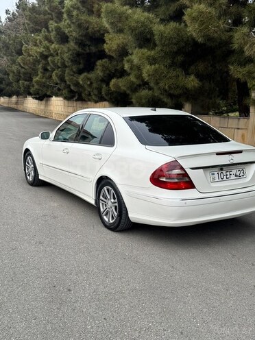 Mercedes E 220-5
