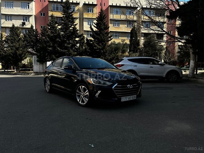 Hyundai Elantra-8