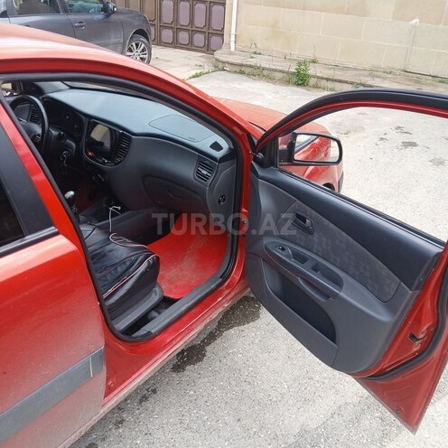 Kia Rio-6