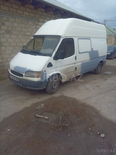 Ford Transit-1