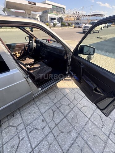 Mercedes 190-8