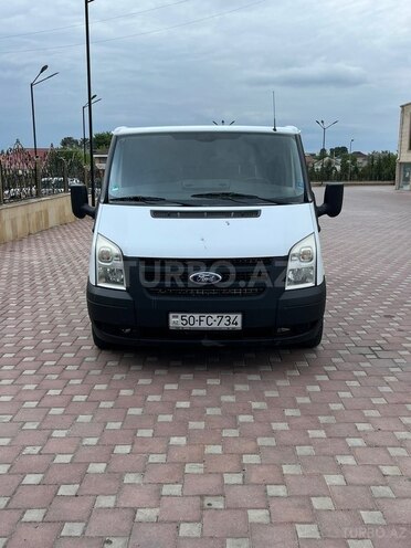 Ford Transit-1