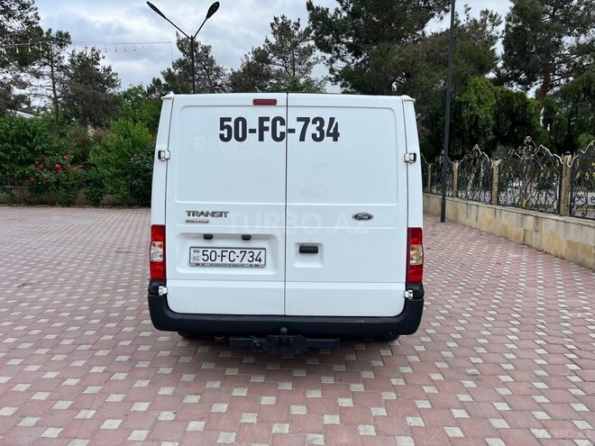 Ford Transit-2