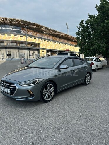 Hyundai Avante-8