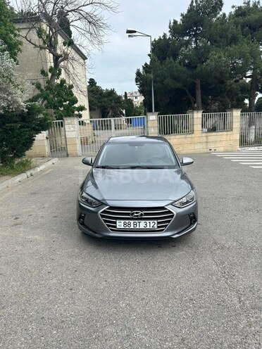 Hyundai Avante-1