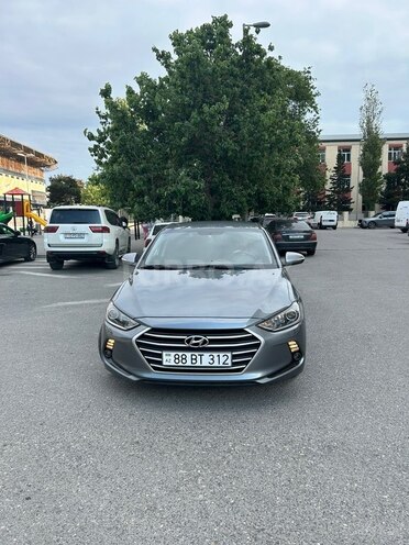 Hyundai Avante-3