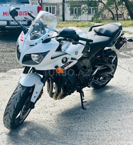 Yamaha FZ1-3