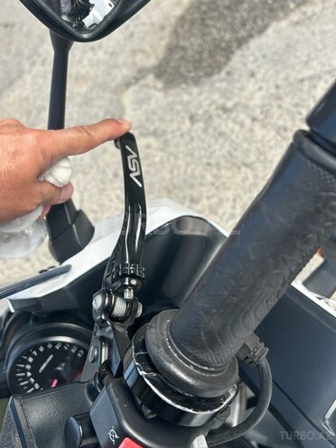Yamaha FZ1-11