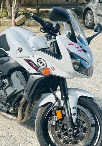 Yamaha FZ1-18