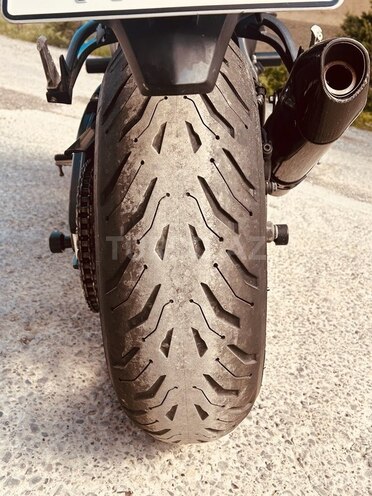 Yamaha FZ1-16