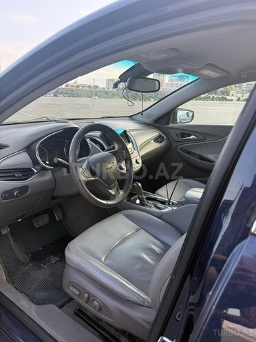Chevrolet Malibu-8