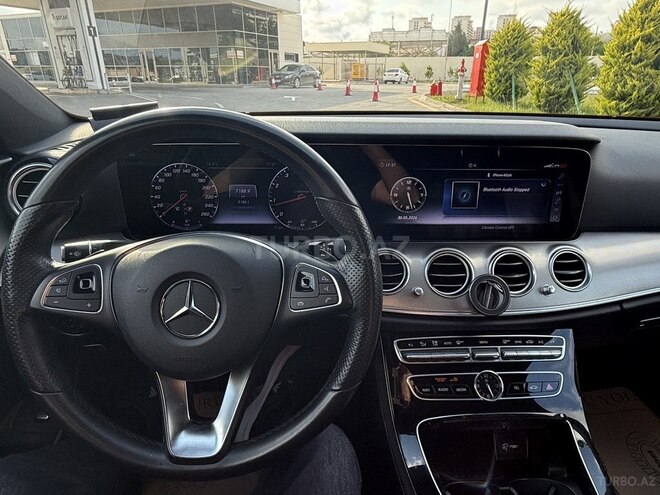 Mercedes E 300-5