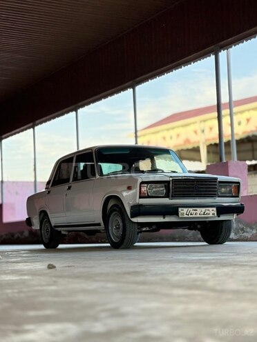 LADA (VAZ) 2107-3