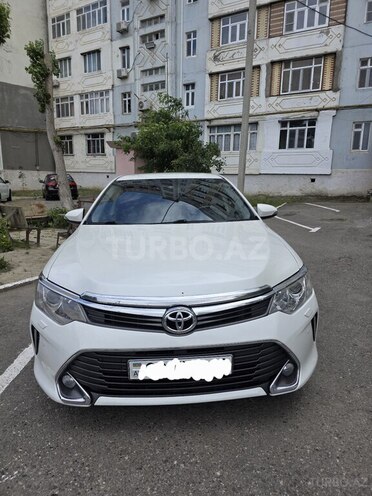 Toyota Camry-1