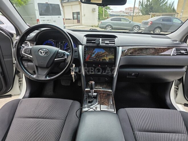 Toyota Camry-7
