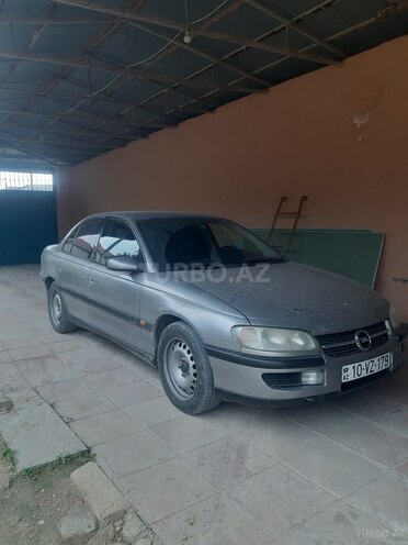 Opel Omega-4