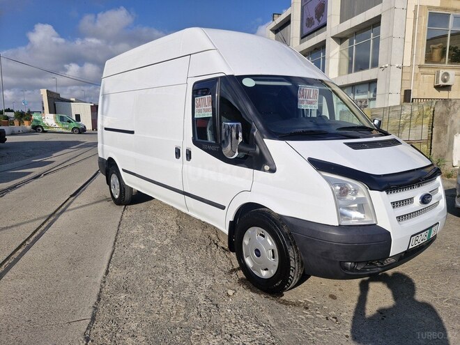 Ford Transit-2