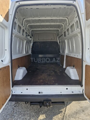 Ford Transit-5