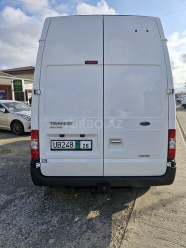 Ford Transit-4