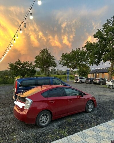 Toyota Prius-3