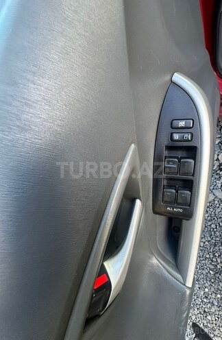 Toyota Prius-7