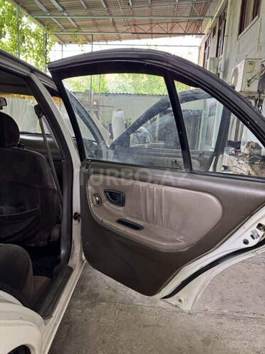 Hyundai Sonata-9