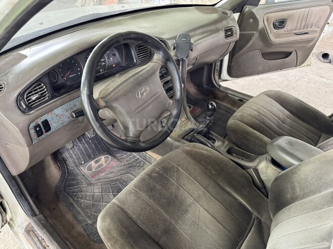Hyundai Sonata-8