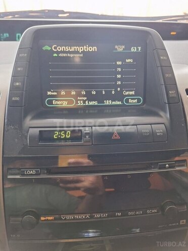 Toyota Prius-7