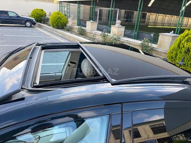 Mercedes E 240-12
