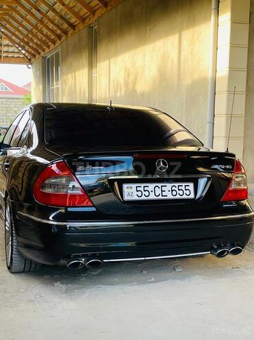 Mercedes E 240-4