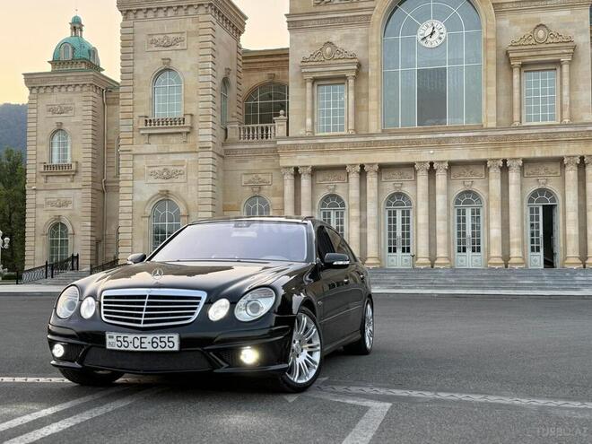 Mercedes E 240-1