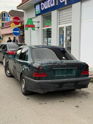 Mercedes C 180-2
