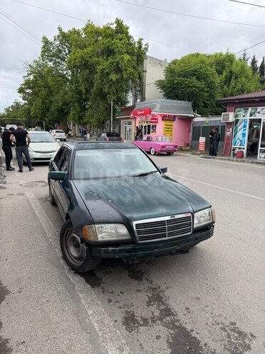 Mercedes C 180-1