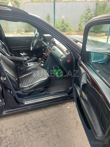 Mercedes E 220-8