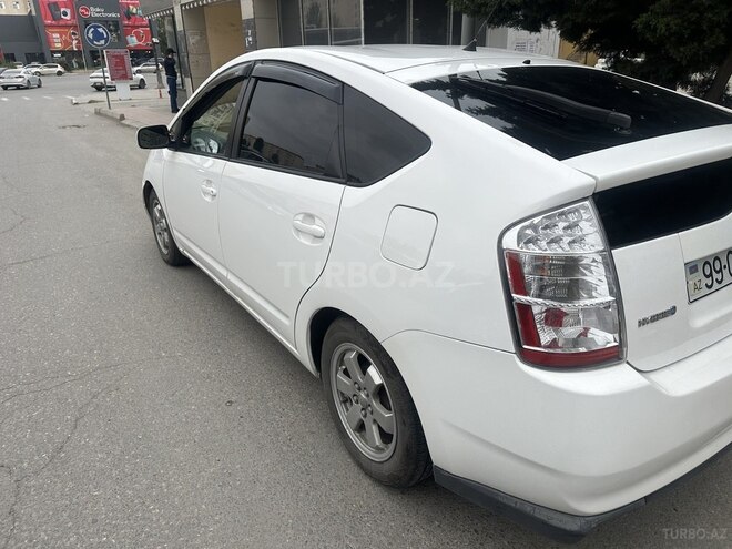 Toyota Prius-6