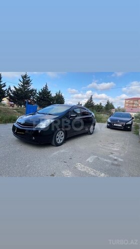 Toyota Prius-2