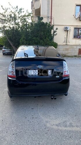 Toyota Prius-5