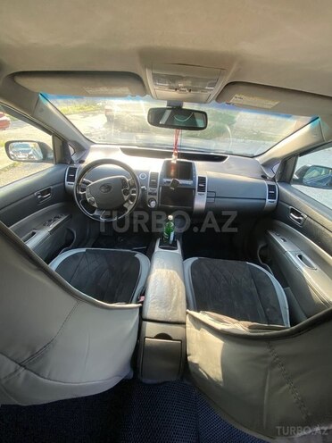 Toyota Prius-9