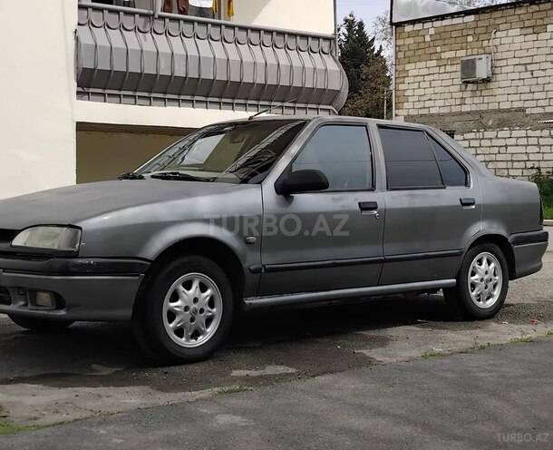 Renault 19-8