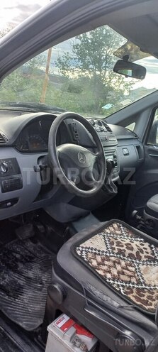 Mercedes Vito 115 CDI-3