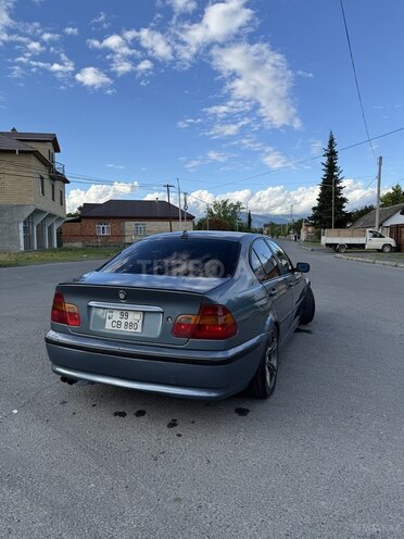 BMW 325-4