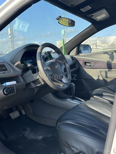 Chevrolet Cobalt-8