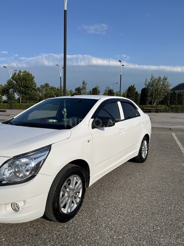 Chevrolet Cobalt-12