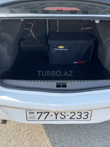 Chevrolet Cobalt-13