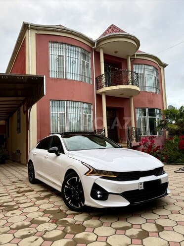 Kia K5-1