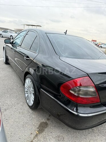 Mercedes E 220-17